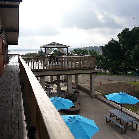 Lodge At Turkey Cove Canyon Lake Exteriör bild