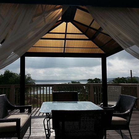 Lodge At Turkey Cove Canyon Lake Exteriör bild