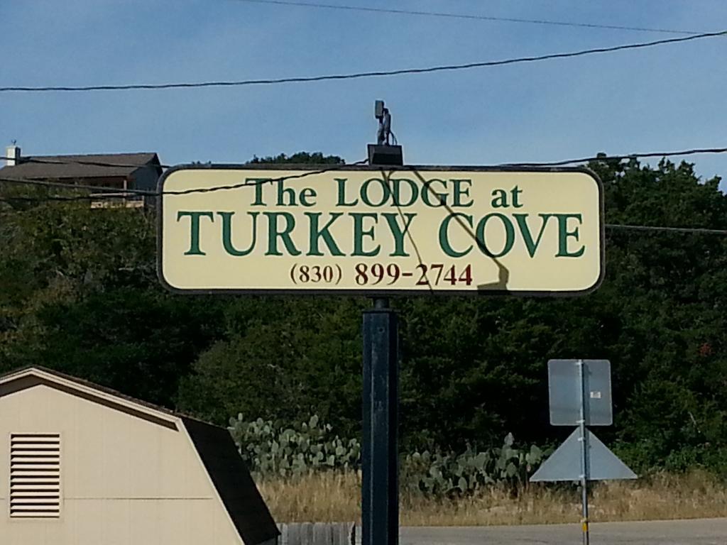 Lodge At Turkey Cove Canyon Lake Exteriör bild