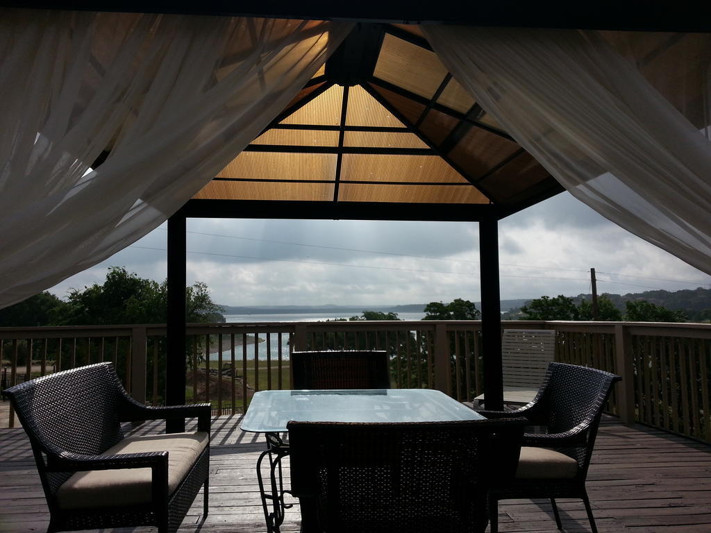 Lodge At Turkey Cove Canyon Lake Exteriör bild