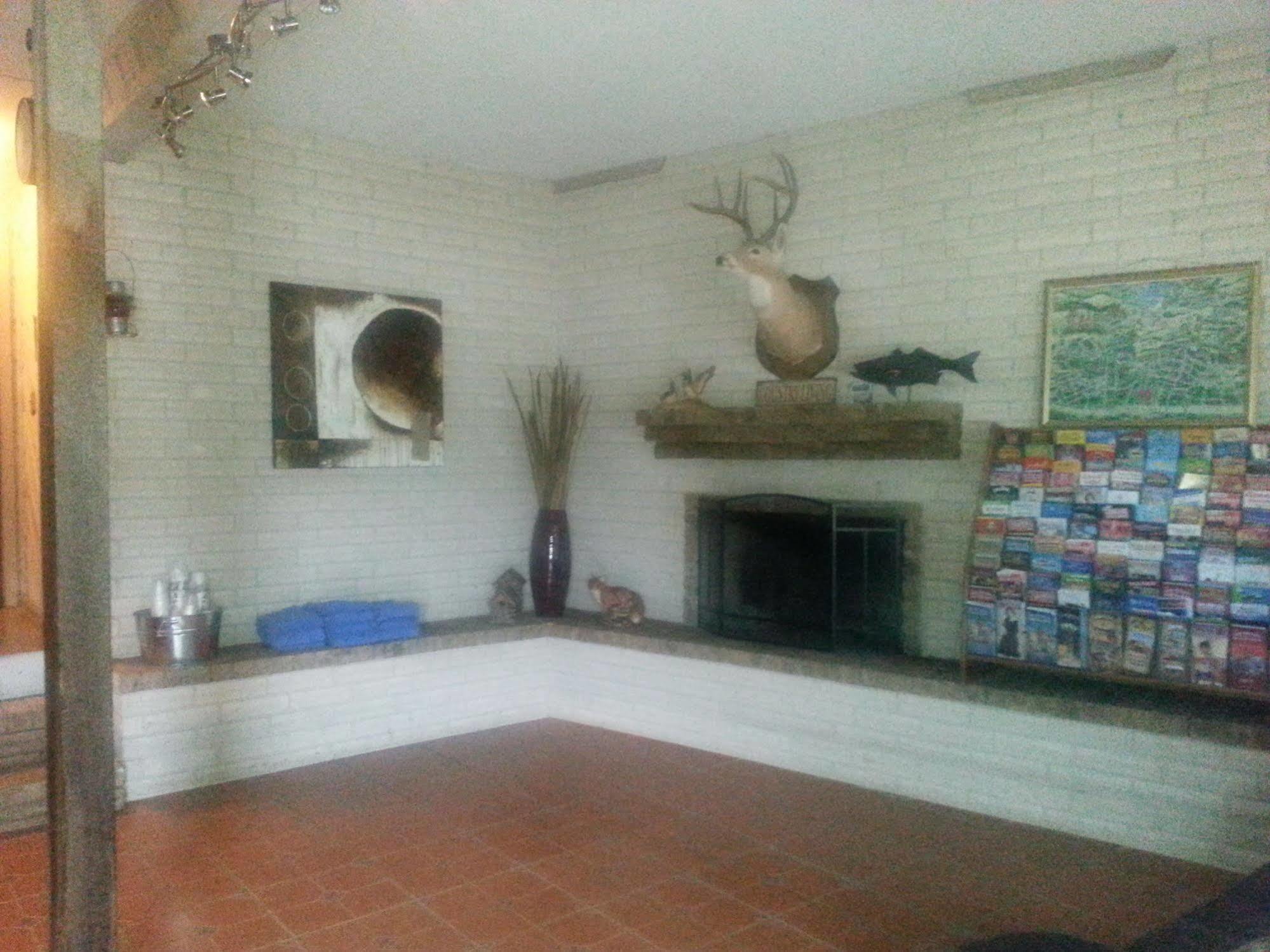 Lodge At Turkey Cove Canyon Lake Exteriör bild